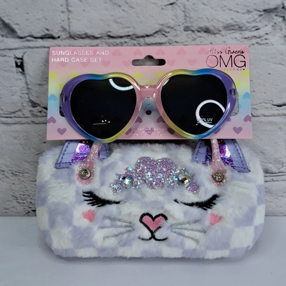 MISS GWEN'S 'OMG' HEART SUNGLASSES & FUZZY HARD CARRING CASE 'BOUGIE KITTY'